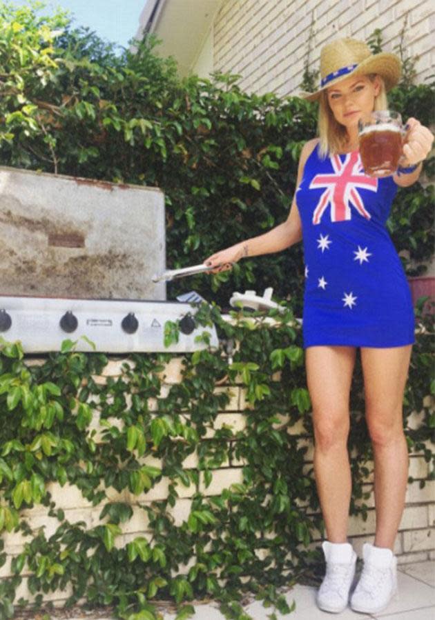 <p>"Not hard to believe this dress was $9.95 from the $2 shop...Which I just realised then doesn't make sense. Cheers Straya #australiaday."</p>