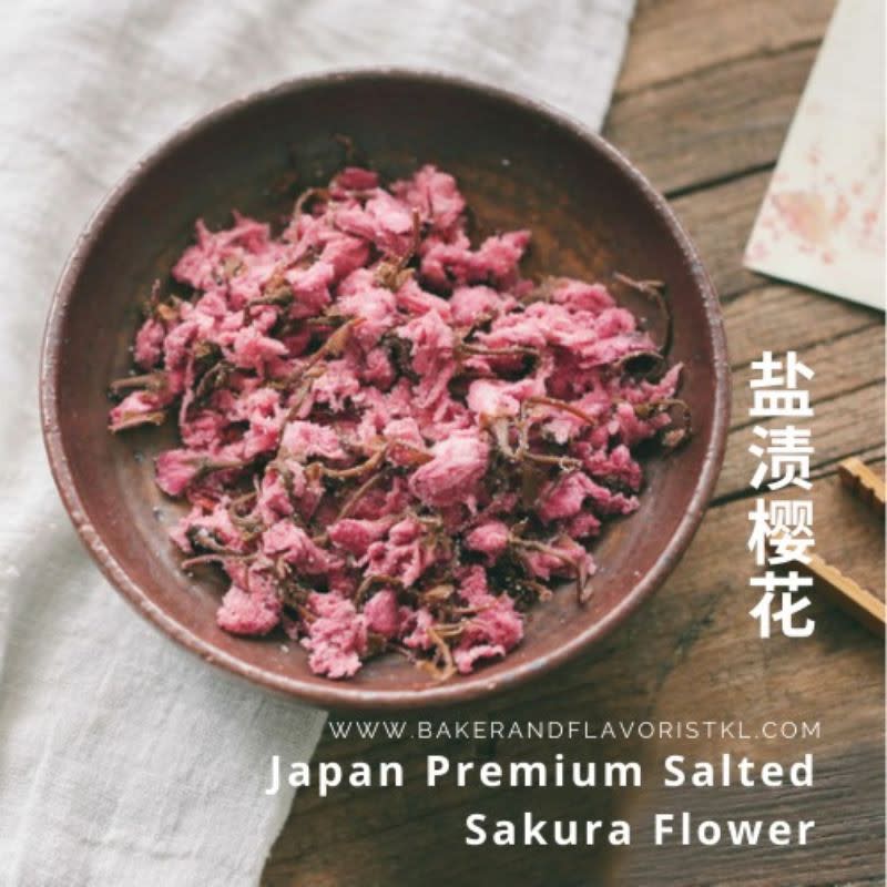 Japan Premium Salted Sakura Flower. (Photo: Shopee SG)