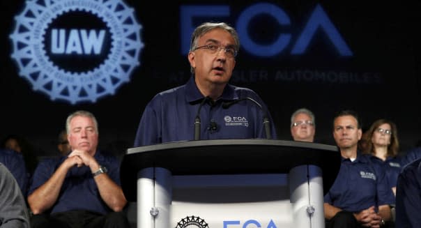 Fiat Chrysler Union Talks Seen Contentious as Merger Urged