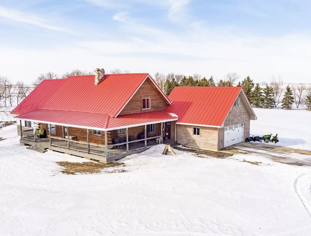 North Dakota: The 5-Bedroom Cabin on the Prairie