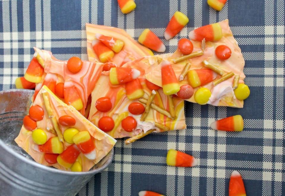 <p>Pam's Daily Dish</p><p>This four-ingredient Reese’s Pieces Halloween Candy Pretzel Bark is so much fun to make! </p><p><strong>Get the recipe: <a href="https://parade.com/942120/pambeth/reeses-pieces-halloween-pretzel-bark-recipe/" rel="nofollow noopener" target="_blank" data-ylk="slk:Reese's Pieces Pretzel Bark;elm:context_link;itc:0;sec:content-canvas" class="link ">Reese's Pieces Pretzel Bark</a></strong></p>