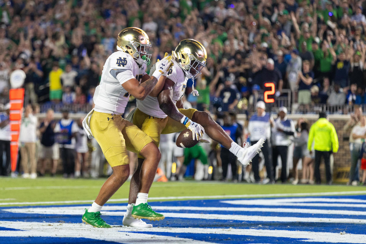 Notre Dame emociona-se com Duke em viagem de última hora