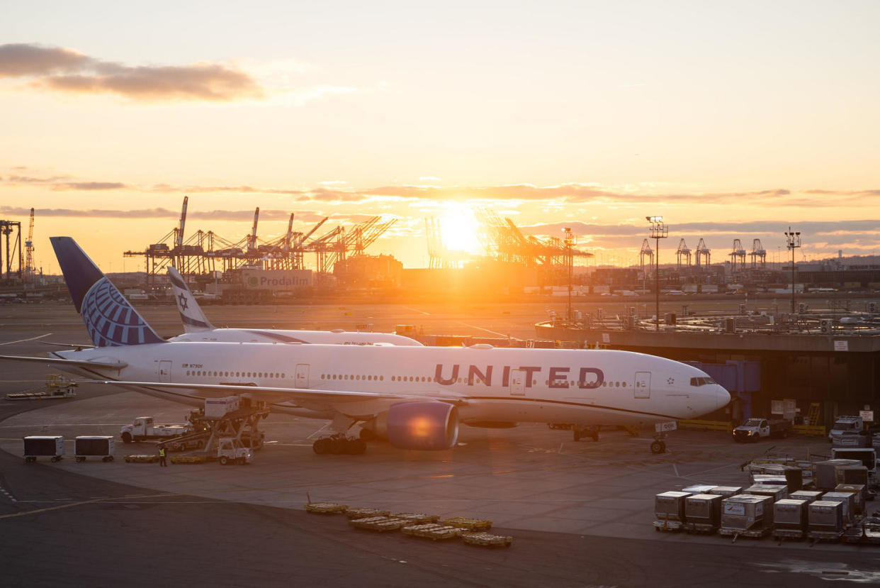 United Airlines aircraft on the tarmac at Newark Liberty International Airport (EWR) in Newark, New Jersey, US, on Jan. 8, 2024.   (Yuki Iwamura / Bloomberg via Getty Imagesn file )