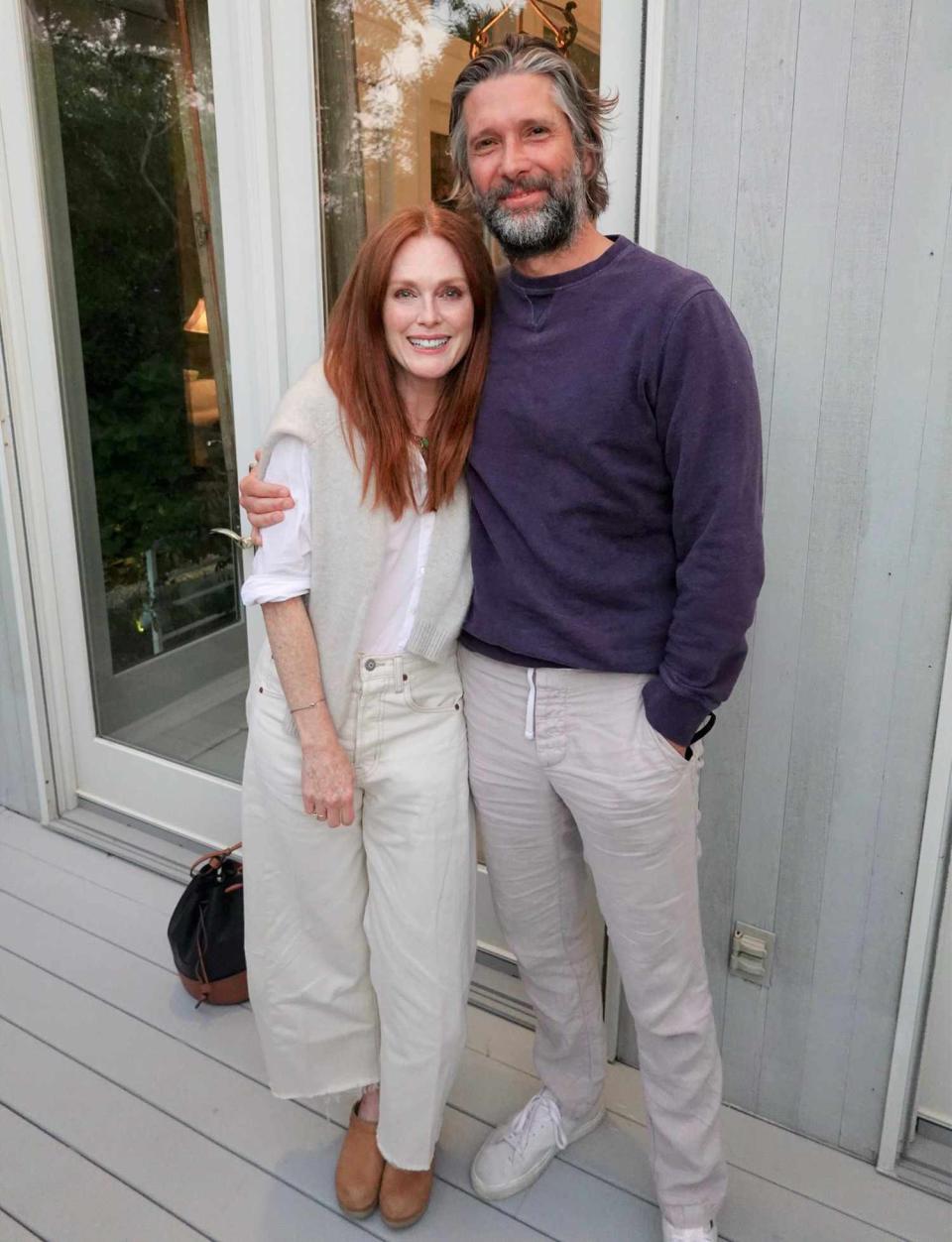 Julianne Moore & Bart Freundlich at a special screening of the upcoming film "The Glorias" at a private home in the Hamptons on August 30, 2020