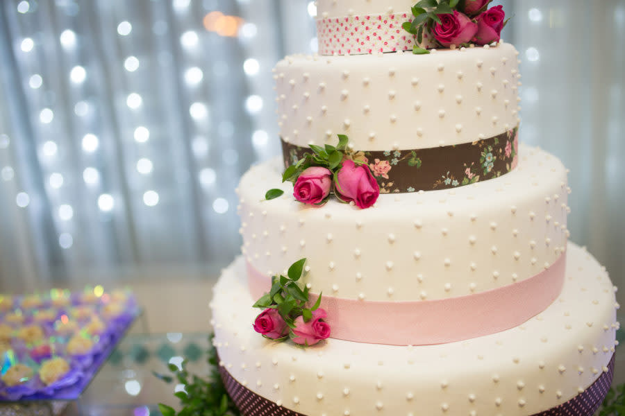 This viral wedding dress is made entirely out of cake