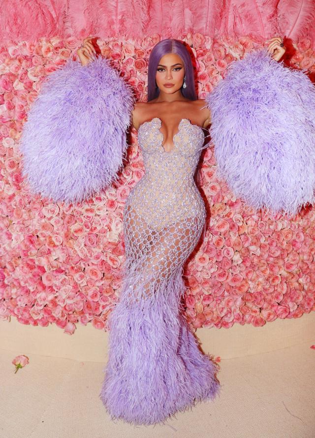 Kylie Jenner, Lavender Dress, Strapless, Versace Dress