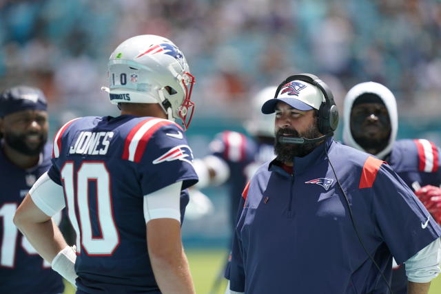 Mac Jones (10) and the Patriots' offense slogged through a loss to the Dolphins on Sunday that looked disturbingly familiar to their preseason struggles. (AP Photo/Lynne Sladky)