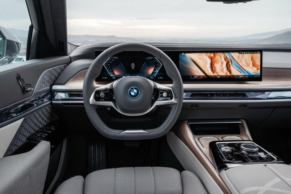 P90458249_highRes_the-new-bmw-i7-xdriv.jpg