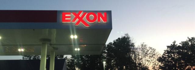 Exxon (NYSE:XOM) Jobs Exodus Brings Scrutiny to Corporate Culture