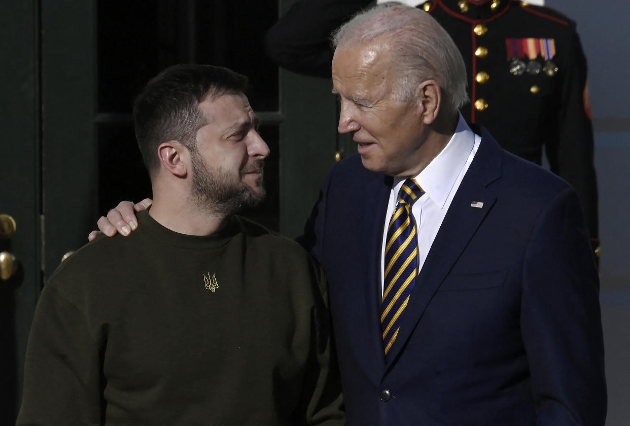 Stock picture of US President Joe Biden meeting Ukraine's President Volodymyr Zelensky. (Getty Images)