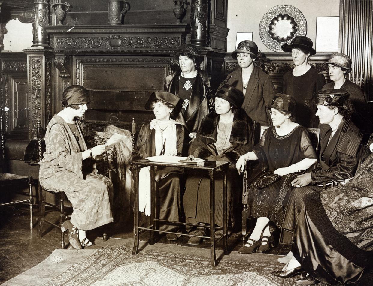 Alice Paul with English members of the International Advisory Committee of National Woman's Party