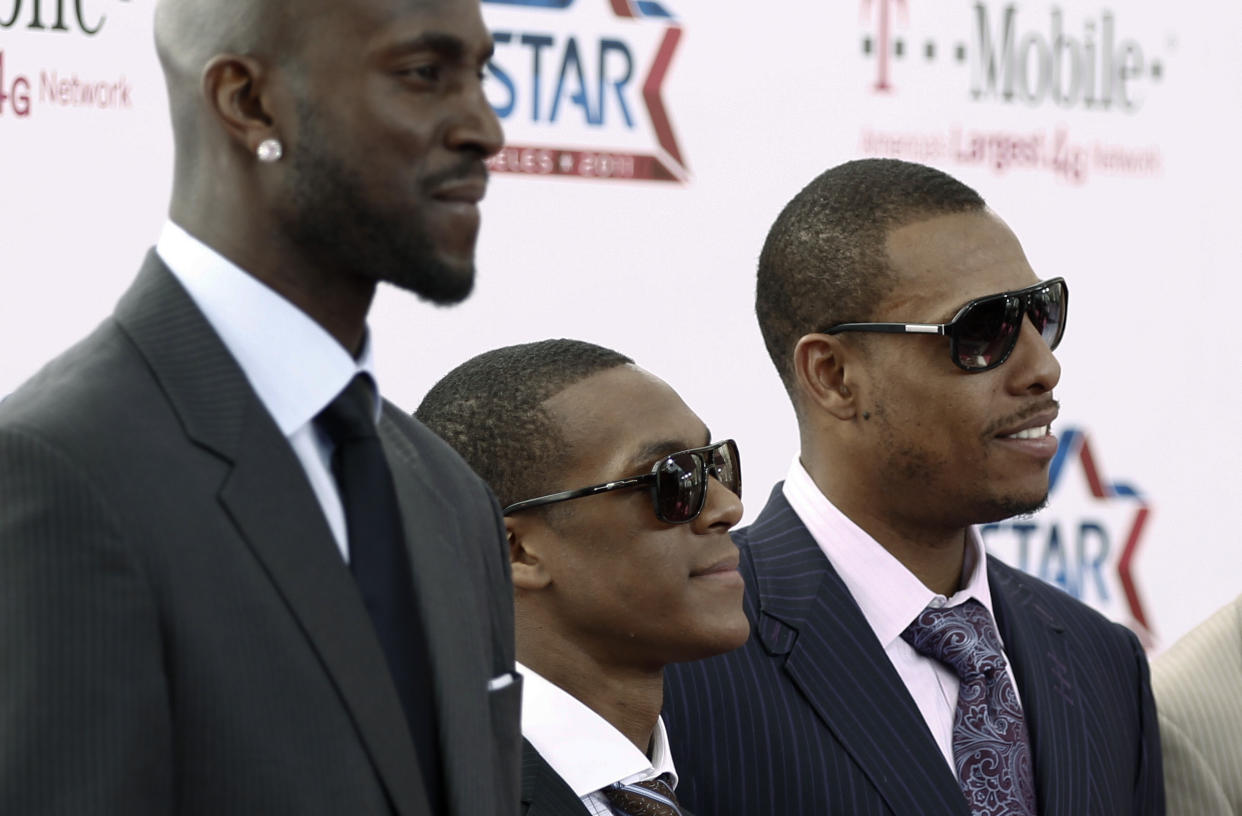 Kevin Garnett, Rajon Rondo and Paul Pierce are all wondering what’s so special about Isaiah Thomas. (AP)