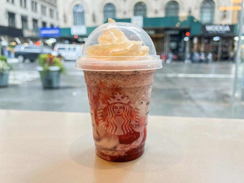 starbucks chocolate covered strawberry frappuccino