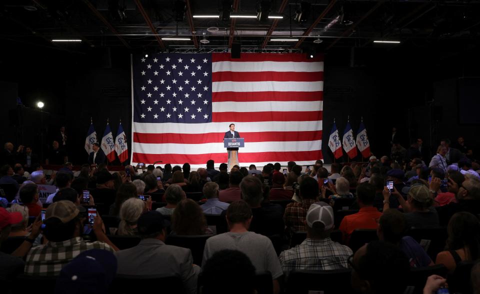 Florida Governor Ron Desantis kicks off his campaign for the 2024 Republican U.S. presidential nomination with his first official campaign event being an evening rally at the evangelical Eternity church in West Des Moines, Iowa, U.S. May 30, 2023 (REUTERS)