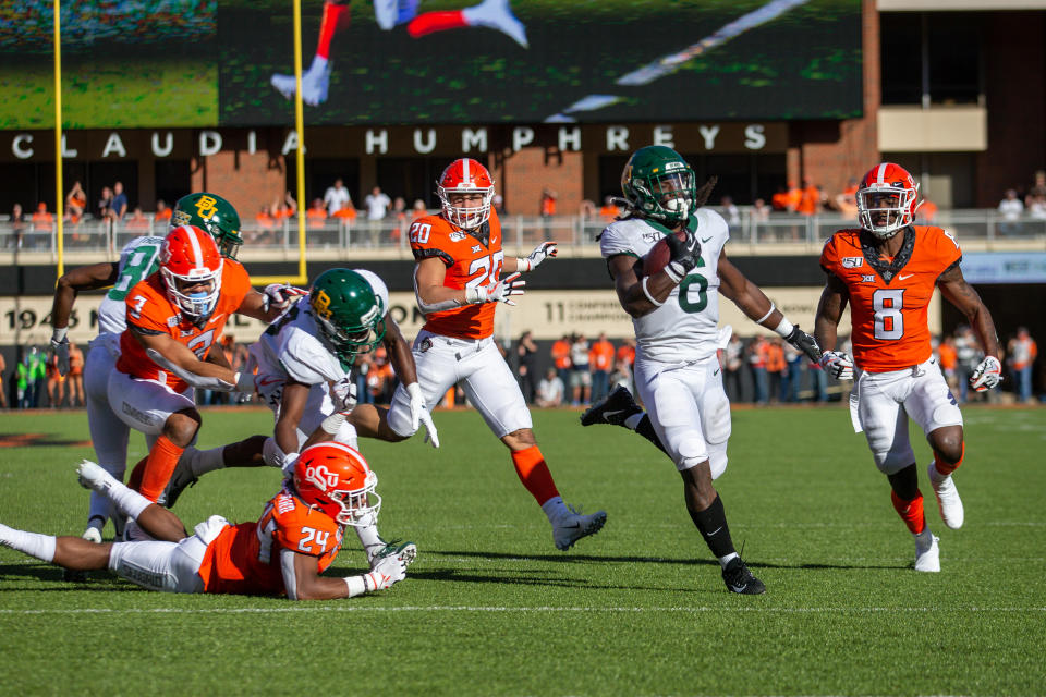 STILLWATER, OK - OCTOBER 19: Baylor Bears running back JaMycal Hasty (6) heads to the end zone during the Big 12 football game against the Oklahoma State Cowboys at Boone Pickens Stadium in Stillwater, Oklahoma. (Photo by William Purnell/Icon Sportswire via Getty Images)