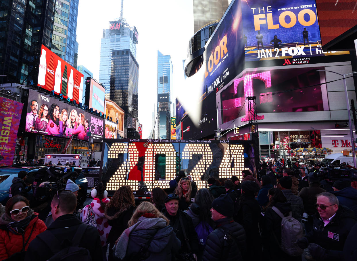 Your 2024 guide to NYC New Year's Eve ball drop in Times Square