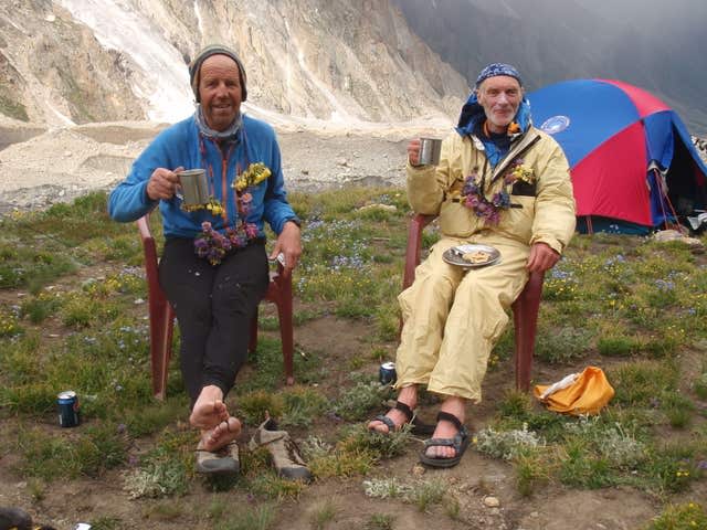 Climbers win award