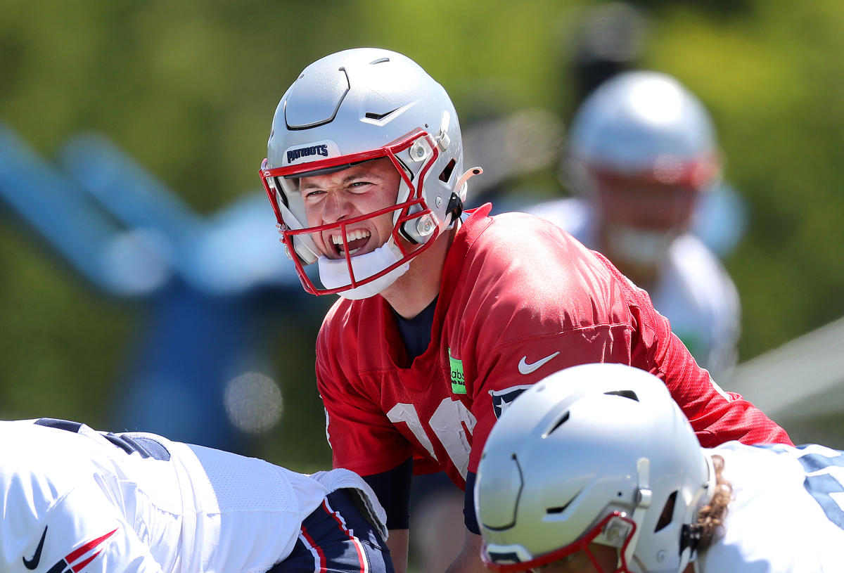 Patriots' Mac Jones on What Tom Brady Told Him After Game