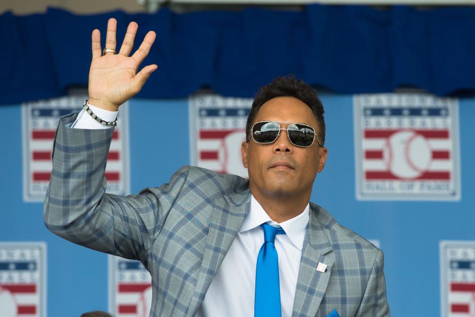 Roberto Alomar at the Baseball Hall of Fame induction ceremony in 2014.