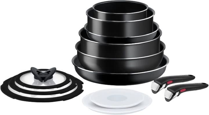 You can save 41% on this Tefal 13 piece pots and pans set