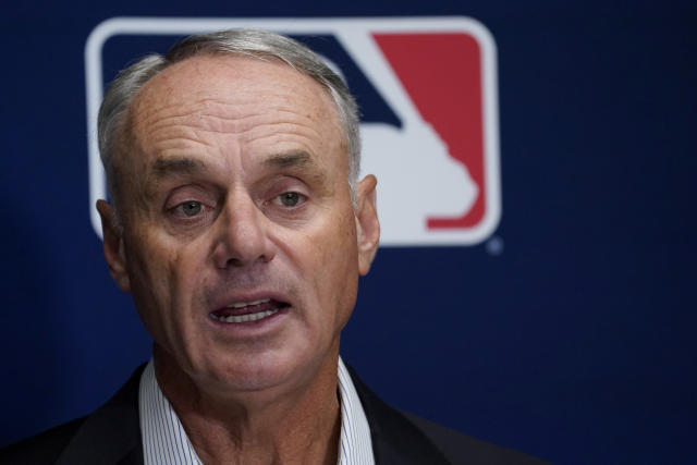 Robot umpires not likely for MLB call-up in 2024, Manfred says - ESPN