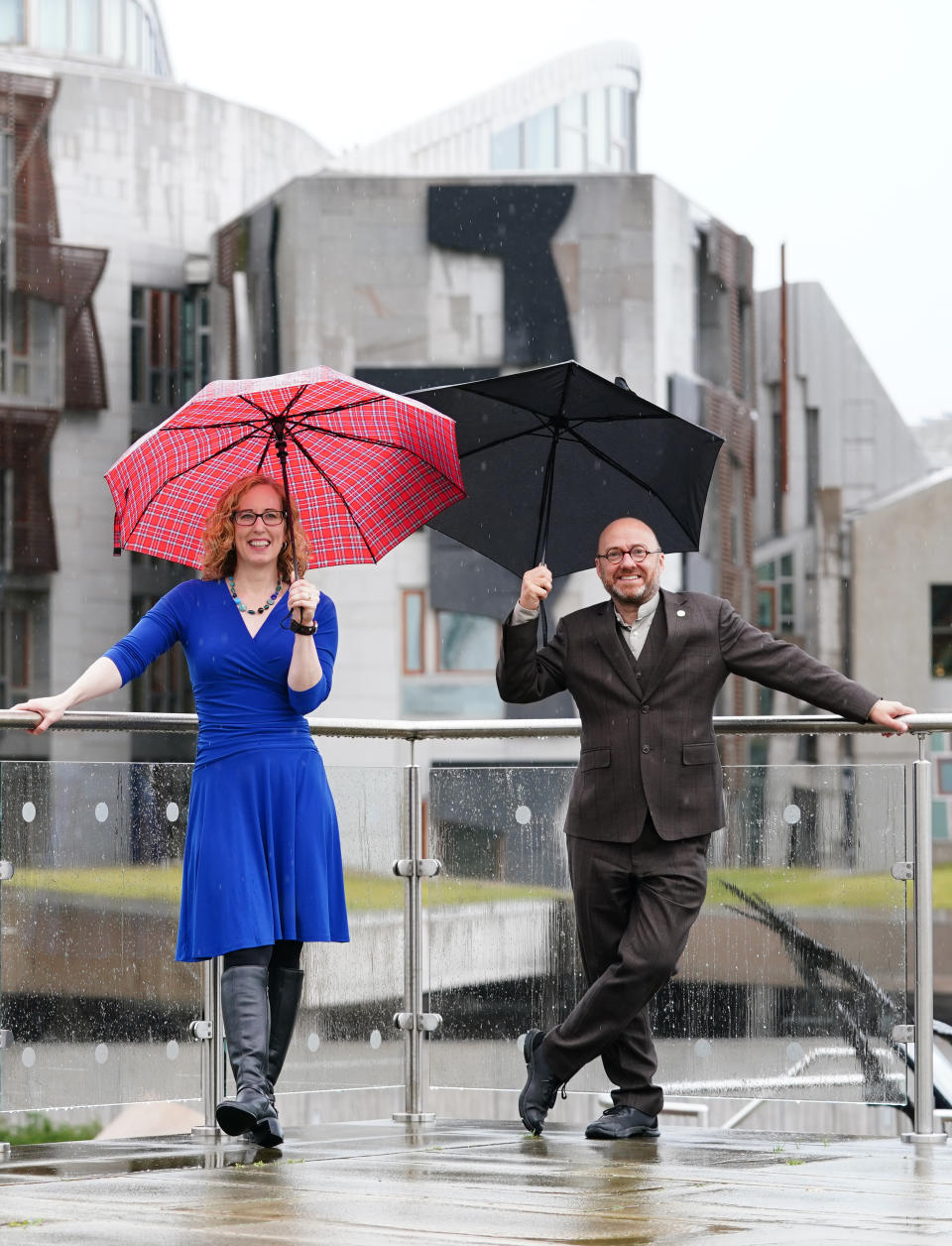 <p>Scottish Greens co-leaders Lorna Slater and Patrick Harvie outside Dynamic Earth in Edinburgh, during their party's Autumn conference. Picture date: Friday October 8, 2021.</p>
