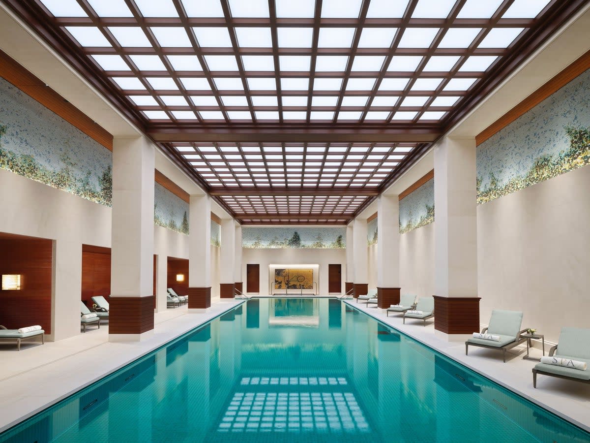 The spa pool at The Peninsula London (Peninsula London)