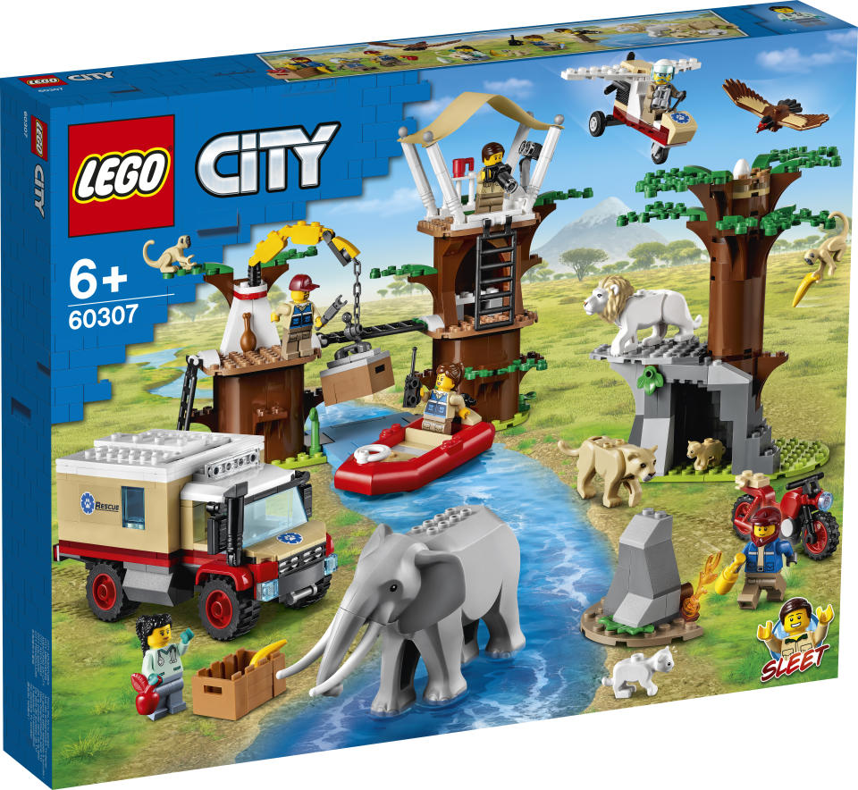 Product shot of Lego City Wildlife Rescue Camp 60307