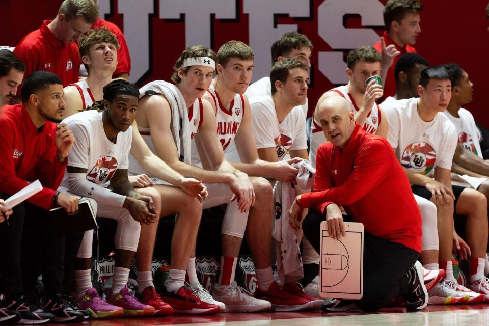 Utah Utes head coach Craig Smith talks to the team during a men’s college basketball game between the University of Utah and Washington State University at the Jon M. Huntsman Center in Salt Lake City on Friday, Dec. 29, 2023.
