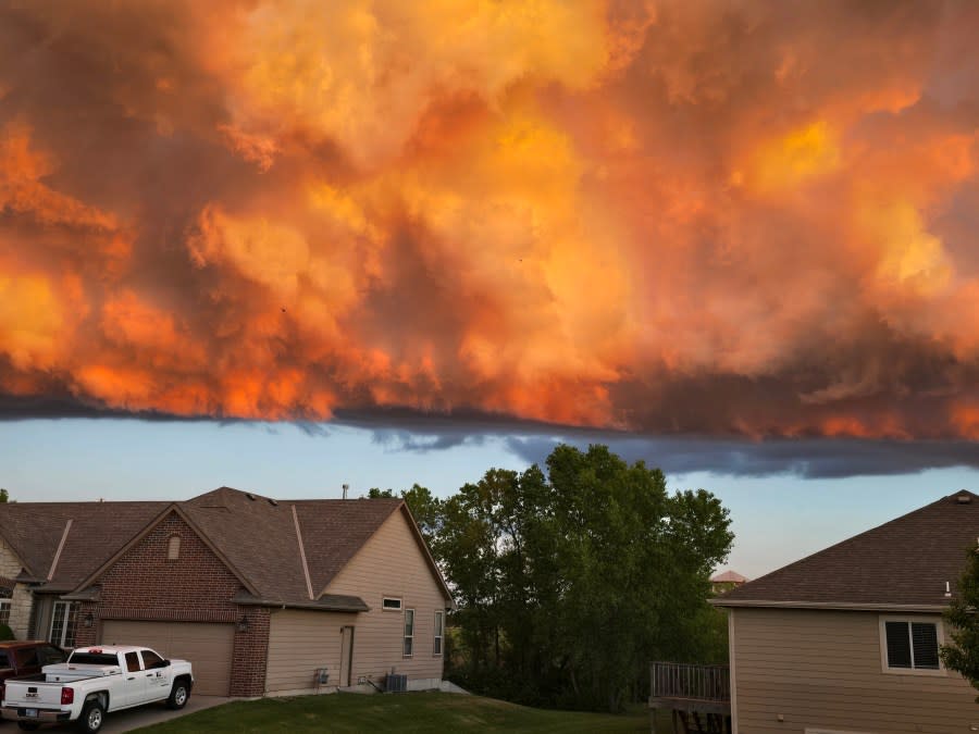 Wichita sunset on April 28, 2024 (Courtesy: Gwen Andersen)