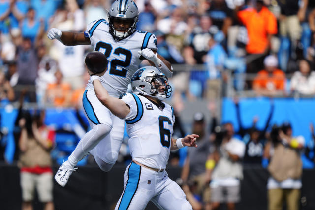 The Cleveland Browns and the Carolina Panthers line up for the snap at the  line of scrimmage during an NFL football game at Bank of America Stadium,  Sunday, Sept. 11, 2022 in