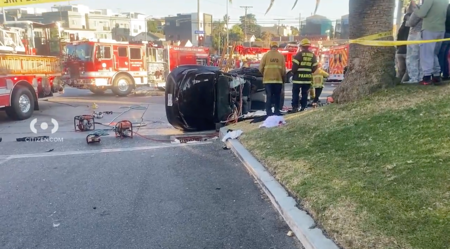 6 injured in two-vehicle rollover crash in SoCal