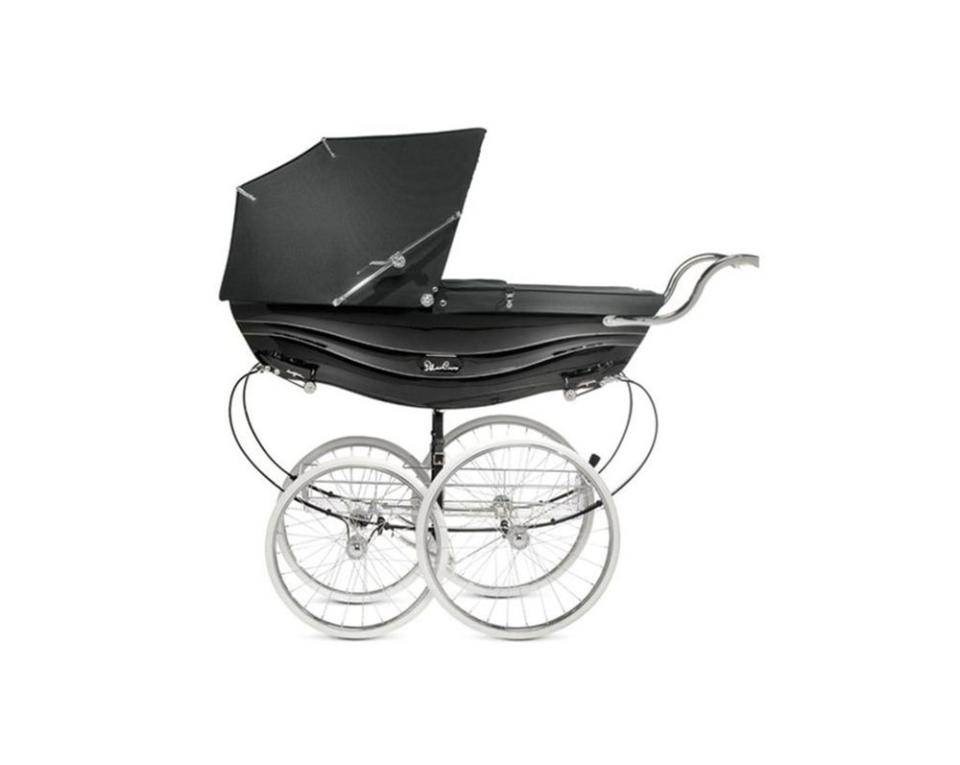 Silver Cross Balmoral Pram in Black