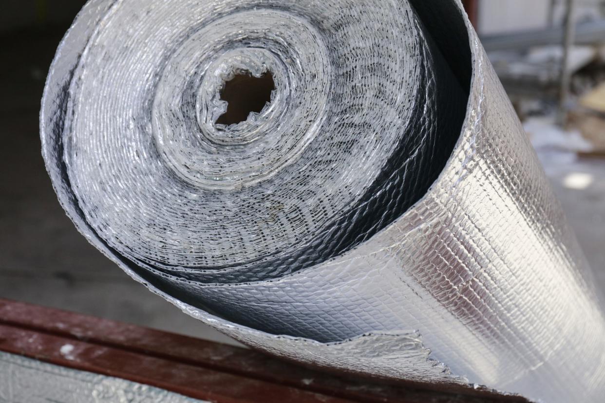 reflective insulation roll