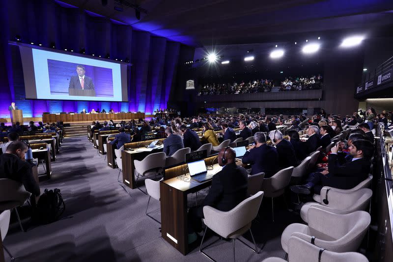 Second session of negotiations for the new global plastics treaty in Paris