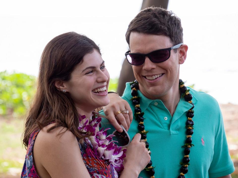 Newlyweds Shane (Jake Lacy) and Rachel (Alexandra Daddario) in "The White Lotus."