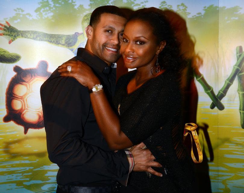 Apollo Nida fiancee