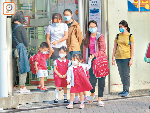 政府宣布幼稚園及幼兒中心等明日起停課14天，視乎情況考慮是否延長。（張開裕攝）