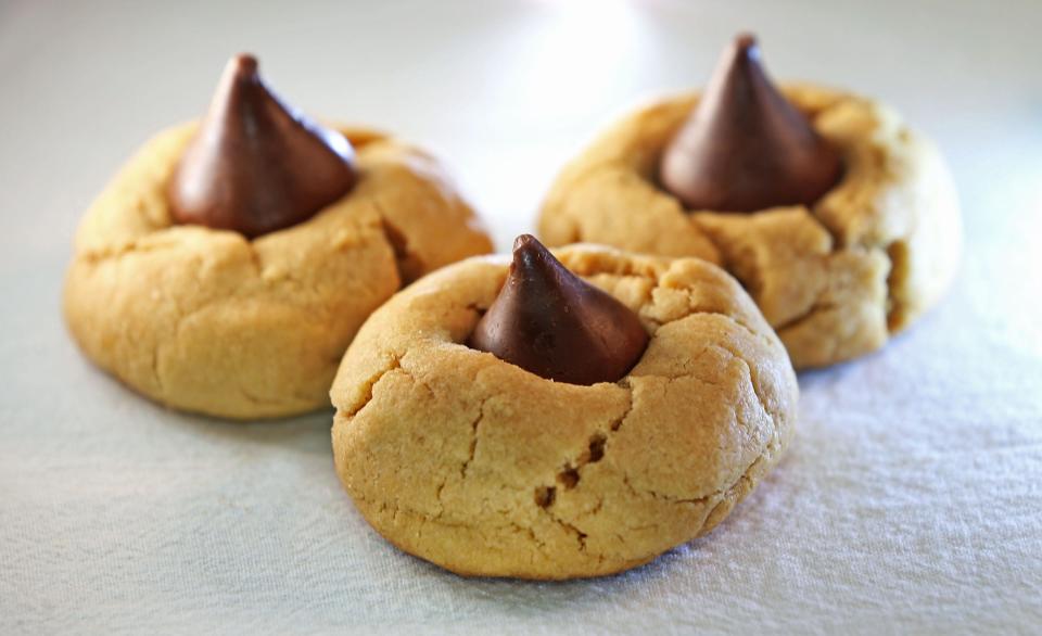 Peanut butter blossom cookies were the most searched cookies in Ohio this year.