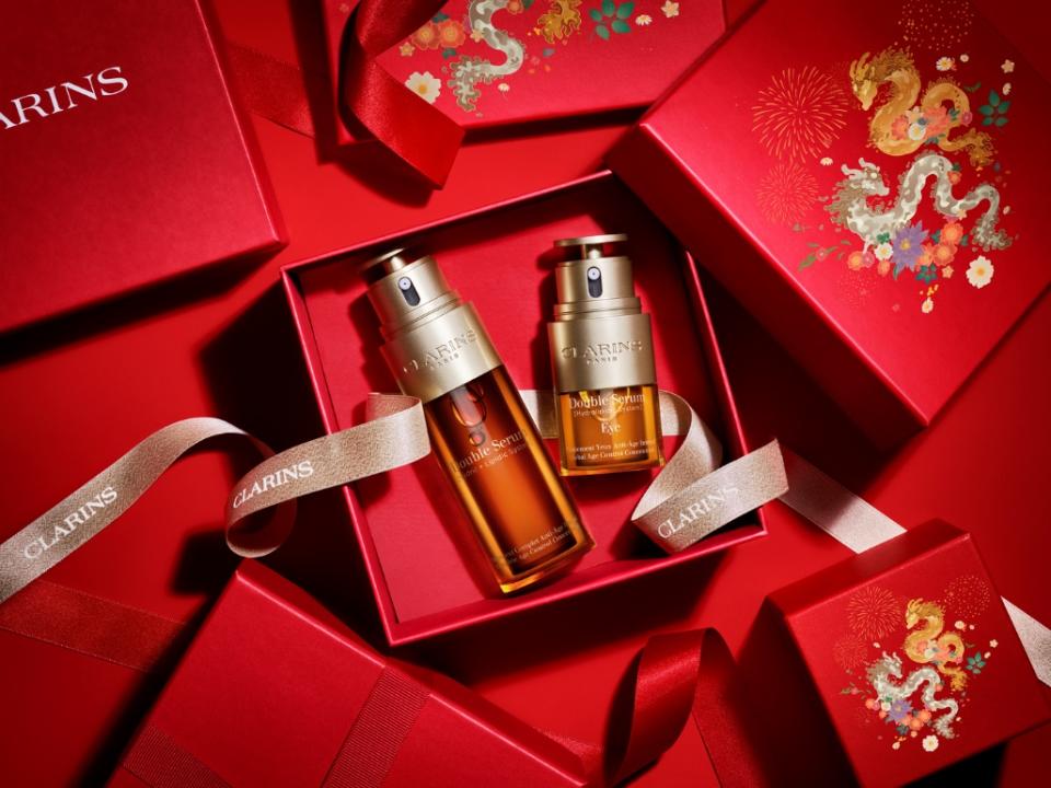 Clarins Double Serum. (PHOTO: Clarins)