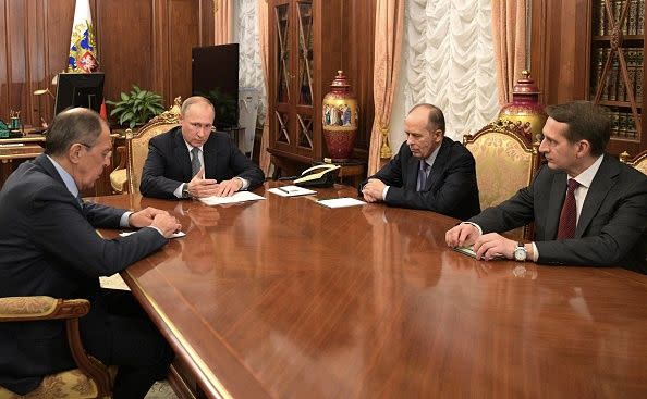 Vladimir Putin holds a meeting with Foreign Minister Sergei Lavrov, Director of the Foreign Intelligence Service Sergei Naryshkin and Alexander Bortnikov, Director of the Federal Security Service. Photo: Getty/Kremlin