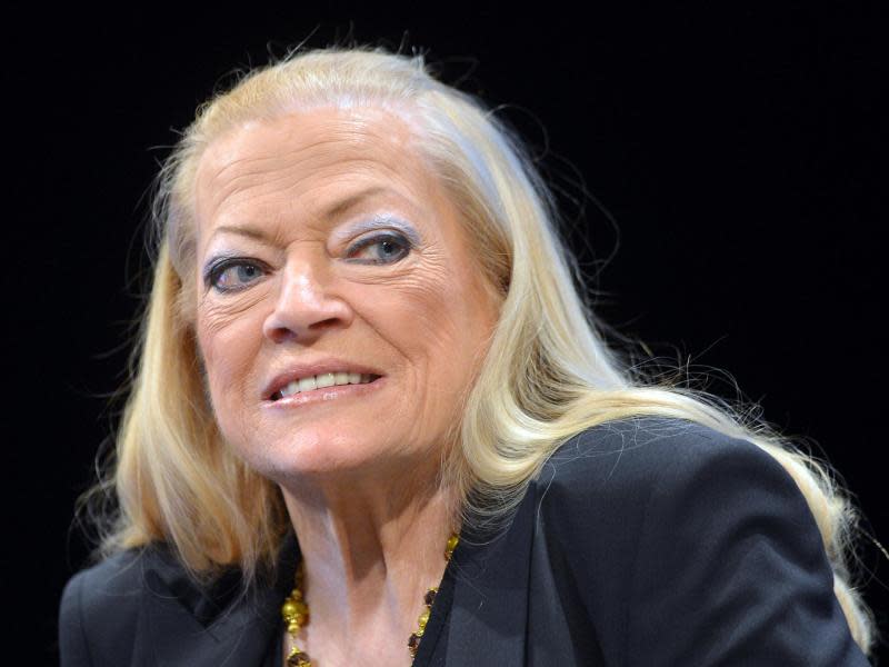 Zeitung Schauspielerin Anita Ekberg Gestorben 