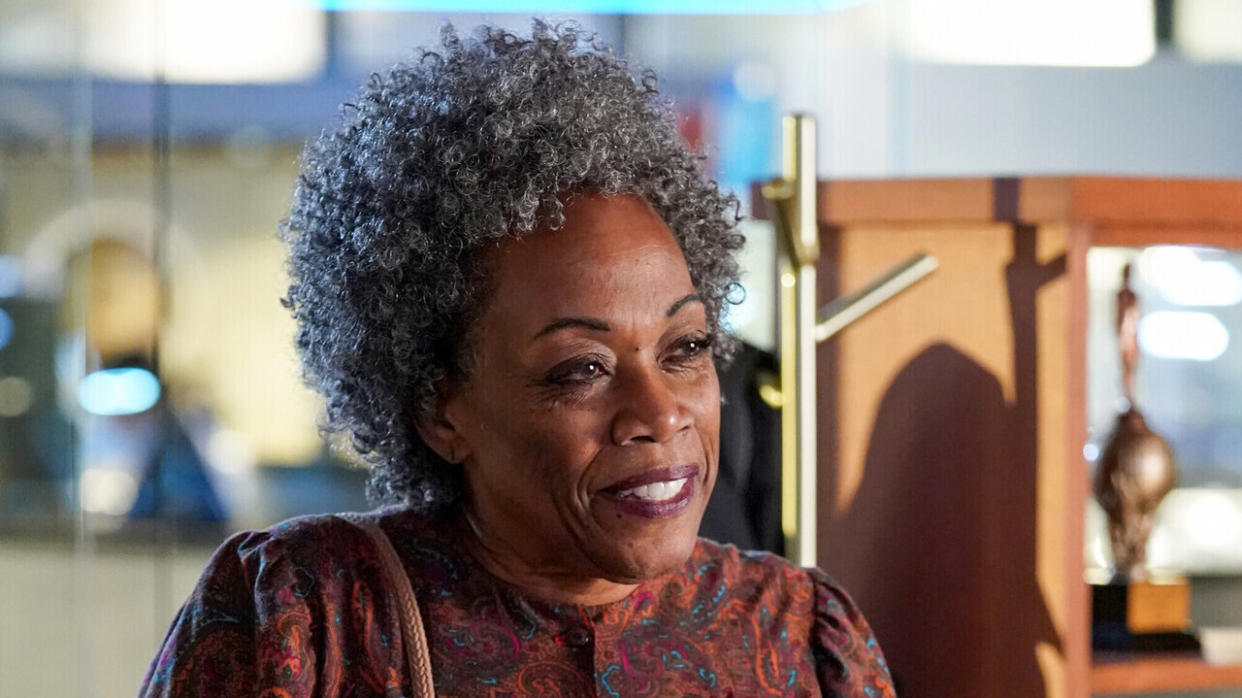  Regina Taylor as Raquel Williams in CSI Vegas 