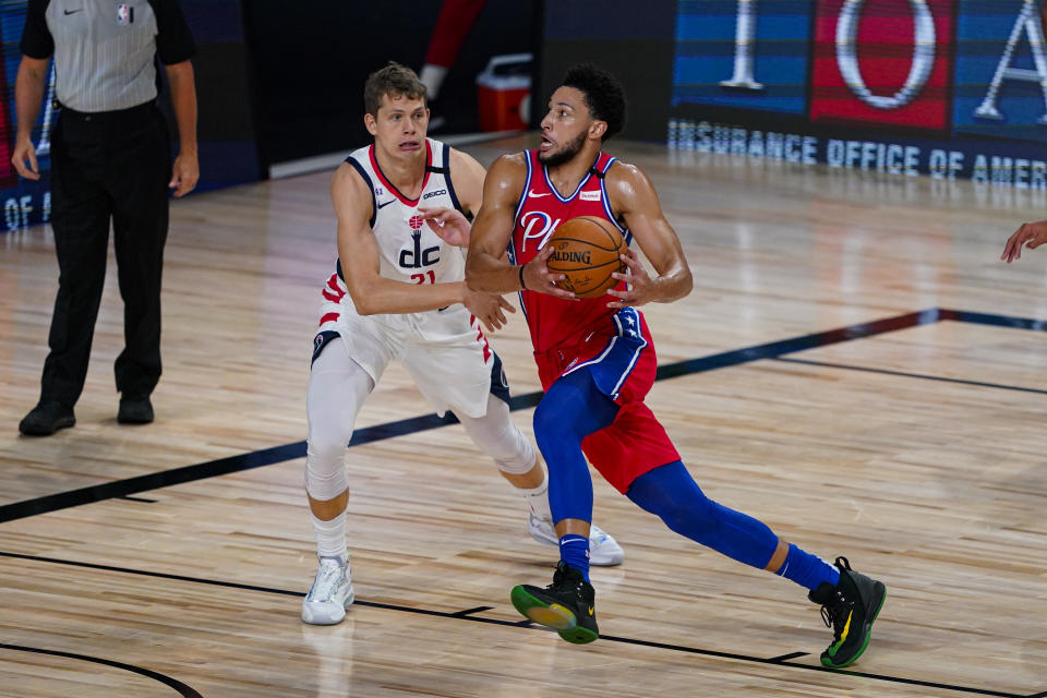 Ben Simmons drives against the Wizards.