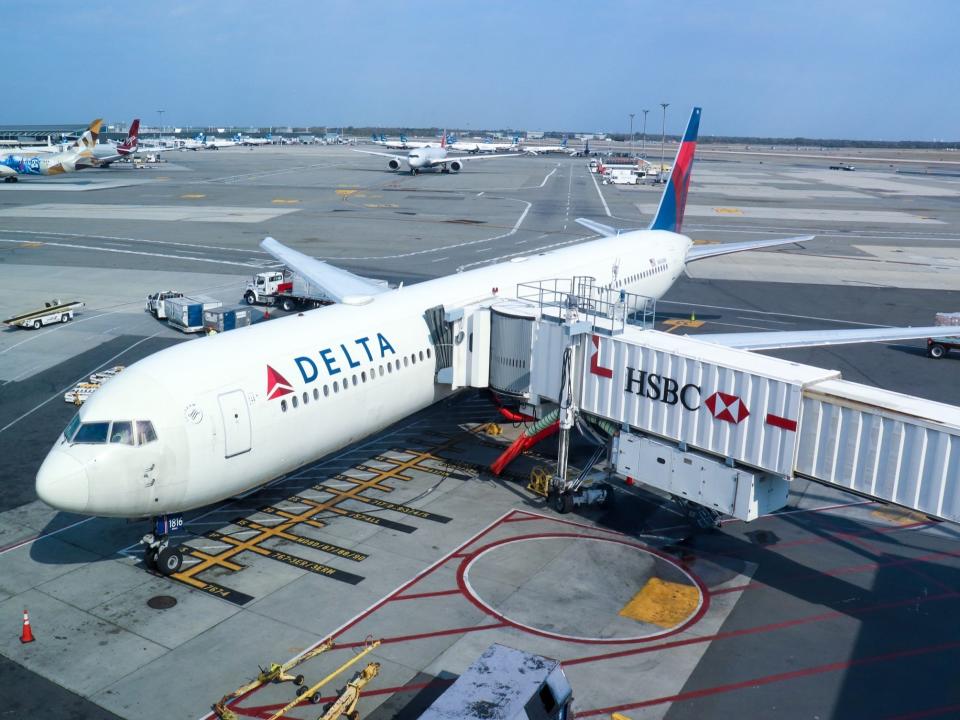 Delta Sky Club Terminal 4 JFK Airport