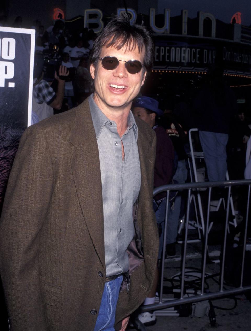 The 'Independence Day' Premiere Was a Time Capsule of '90s Fame and Fashion