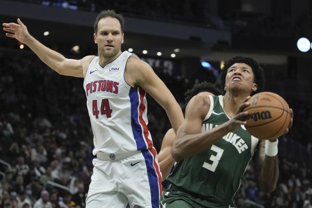 Detroit Pistons doomed by poor third quarter in blowout loss in Houston,  136-113 - Yahoo Sports