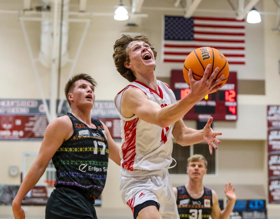 Mount Si's Trevor Hennig (4) takes a shot during their championship game at the Desert Holiday Classic at Rancho Mirage High School on Friday.