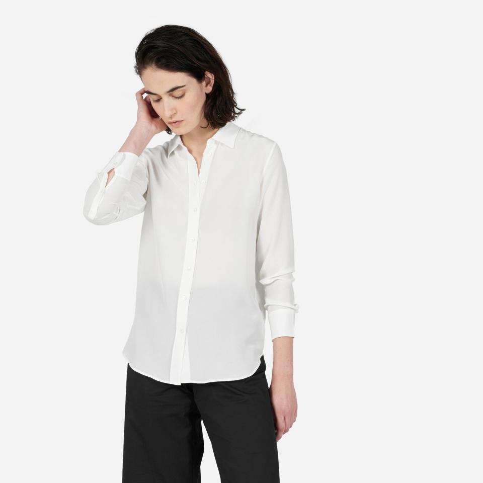 <a href="https://www.everlane.com/collections/womens-tops/products/womens-relaxed-silk-shirt-white" target="_blank">Everlane</a> Relaxed Silk Shirt, $88