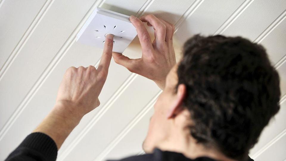 reset button smoke detector in how to turn off smoke alarm guide